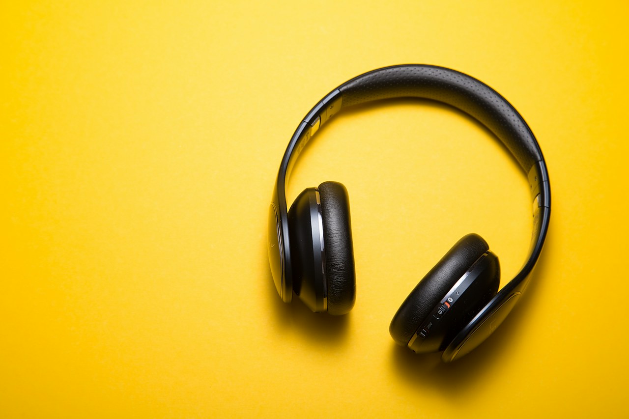 Auriculares como ejemplo de fotografía de producto